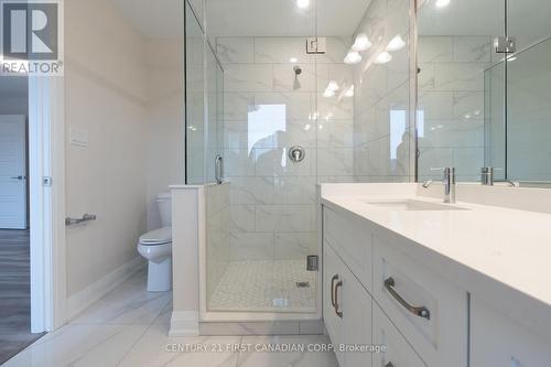 240 Leitch Street, Dutton/Dunwich (Dutton), ON - Indoor Photo Showing Bathroom