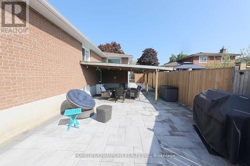 646 Chancery Court, Oshawa, ON - Outdoor With Exterior