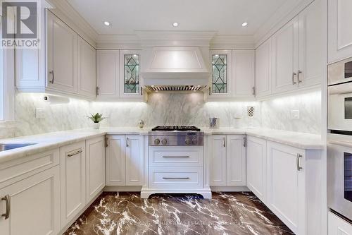 486 Palmer Avenue, Richmond Hill, ON - Indoor Photo Showing Kitchen With Upgraded Kitchen