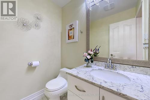 486 Palmer Avenue, Richmond Hill, ON - Indoor Photo Showing Bathroom