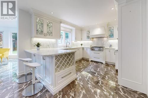 486 Palmer Avenue, Richmond Hill, ON - Indoor Photo Showing Kitchen