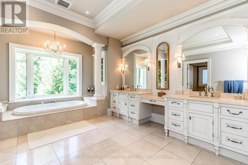 1865 Davis Drive W, King, ON - Indoor Photo Showing Bathroom