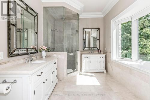 1865 Davis Drive W, King, ON - Indoor Photo Showing Bathroom