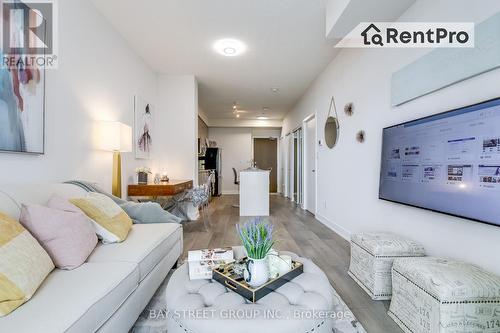 2302 - 4099 Brickstone Mews, Mississauga (City Centre), ON - Indoor Photo Showing Living Room