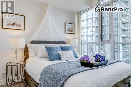 2302 - 4099 Brickstone Mews, Mississauga (City Centre), ON - Indoor Photo Showing Bedroom