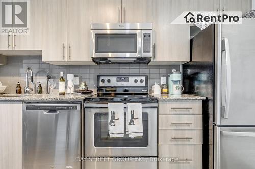 2302 - 4099 Brickstone Mews, Mississauga (City Centre), ON - Indoor Photo Showing Kitchen With Stainless Steel Kitchen With Upgraded Kitchen