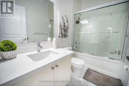 2178 Fiddlers Way, Oakville, ON - Indoor Photo Showing Bathroom