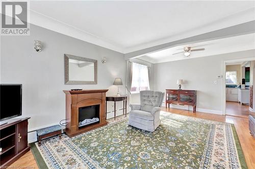 754 Upper Wellington Street, Hamilton, ON - Indoor Photo Showing Living Room With Fireplace