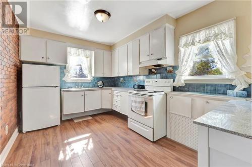 754 Upper Wellington Street, Hamilton, ON - Indoor Photo Showing Kitchen