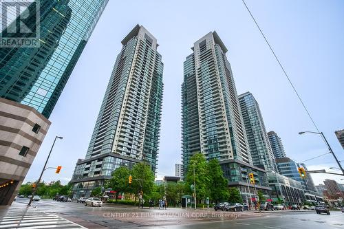 2810 - 5162 Yonge Street, Toronto (Willowdale West), ON - Outdoor With Facade