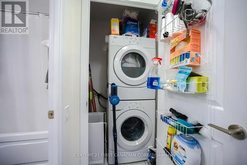 2810 - 5162 Yonge Street, Toronto (Willowdale West), ON - Indoor Photo Showing Laundry Room