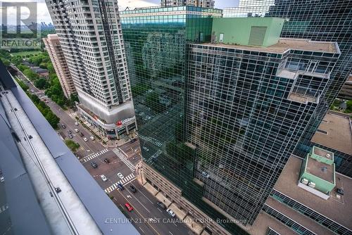 2810 - 5162 Yonge Street, Toronto (Willowdale West), ON - Outdoor