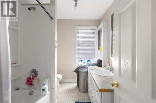 48 Cathcart St, Sault Ste. Marie, ON - Indoor Photo Showing Bathroom