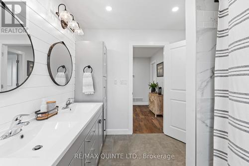 1467 County Road 19, Prince Edward County (Ameliasburgh), ON - Indoor Photo Showing Bathroom