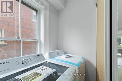 325 Charles Street, Belleville, ON - Indoor Photo Showing Laundry Room