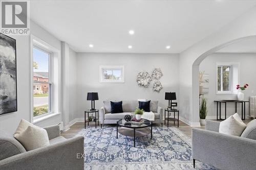 325 Charles Street, Belleville, ON - Indoor Photo Showing Living Room