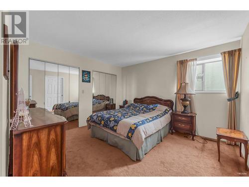 2289 Westhill Drive, West Vancouver, BC - Indoor Photo Showing Bedroom