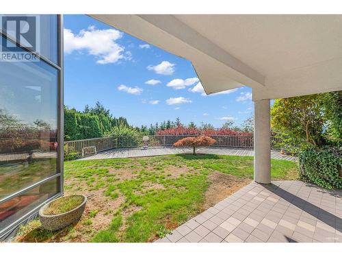 2289 Westhill Drive, West Vancouver, BC - Outdoor