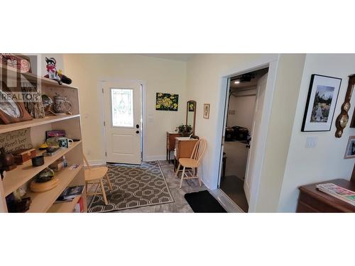 513 9Th  Avenue Lot# Stra Lot 1, New Denver, BC - Indoor Photo Showing Other Room