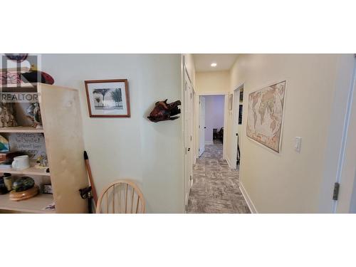 513 9Th  Avenue Lot# Stra Lot 1, New Denver, BC - Indoor Photo Showing Other Room