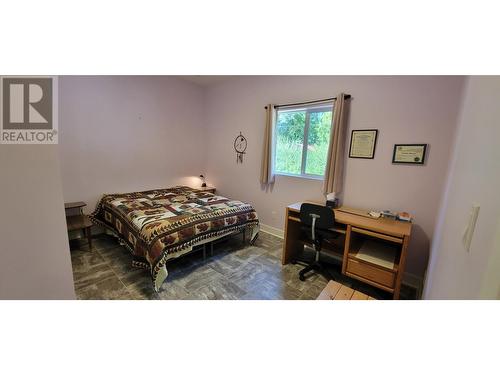 513 9Th  Avenue Lot# Stra Lot 1, New Denver, BC - Indoor Photo Showing Bedroom