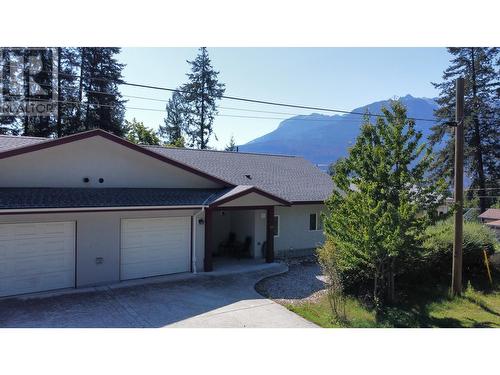 513 9Th  Avenue Lot# Stra Lot 1, New Denver, BC - Outdoor