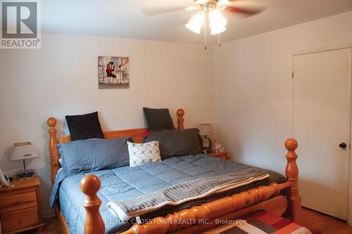 104 Crown Crescent, Bradford West Gwillimbury, ON - Indoor Photo Showing Bedroom