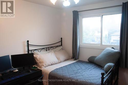 104 Crown Crescent, Bradford West Gwillimbury, ON - Indoor Photo Showing Bedroom