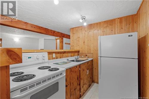 45 Mount Pleasant Road, Moncton, NB - Indoor Photo Showing Kitchen