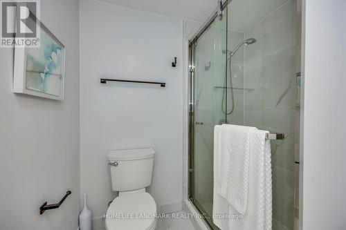 1112 Montgomery Drive, Oakville, ON - Indoor Photo Showing Bathroom