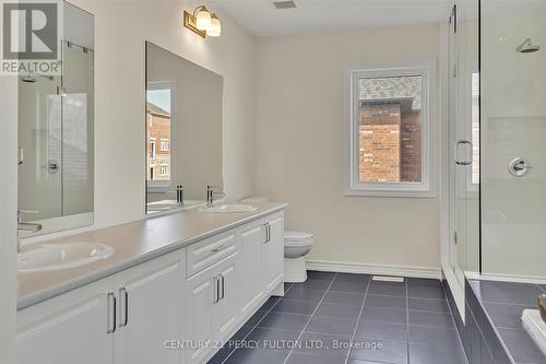 28 Autumn Frost Road, Otonabee-South Monaghan, ON - Indoor Photo Showing Bathroom