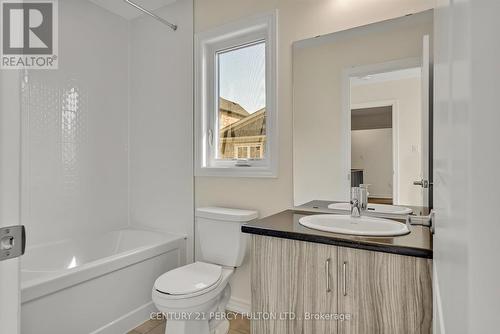 28 Autumn Frost Road, Otonabee-South Monaghan, ON - Indoor Photo Showing Bathroom