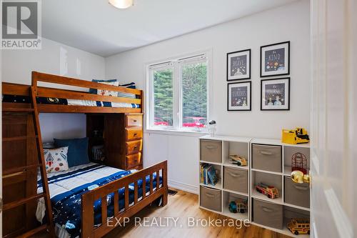 506097 Highway 89, Mulmur, ON - Indoor Photo Showing Bedroom