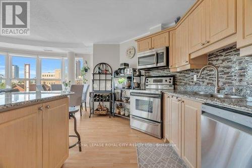 614 - 135 James Street S, Hamilton, ON - Indoor Photo Showing Kitchen