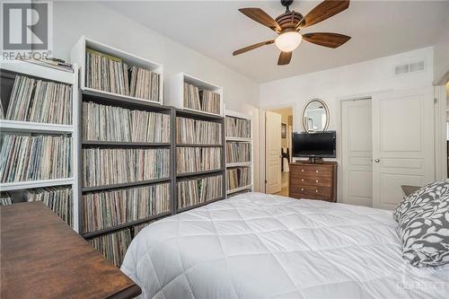 56 B Tayside Private, Ottawa, ON - Indoor Photo Showing Bedroom