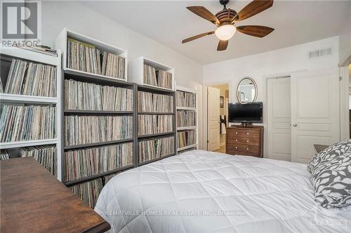 56 B Tayside, Ottawa, ON - Indoor Photo Showing Bedroom