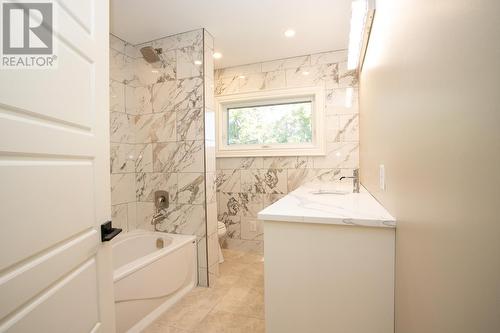 973 Line Rd, Richards Landing, ON - Indoor Photo Showing Bathroom