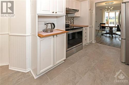 Kitchen - 38 Armadale Crescent, Ottawa, ON - Indoor Photo Showing Kitchen