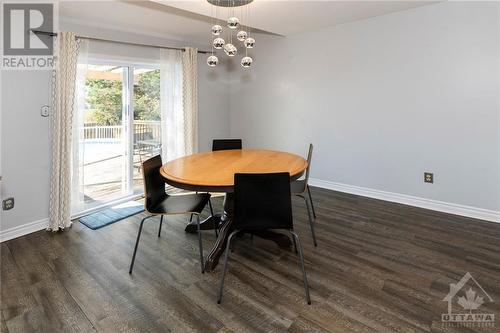 Living Room - 38 Armadale Crescent, Ottawa, ON - Indoor Photo Showing Dining Room