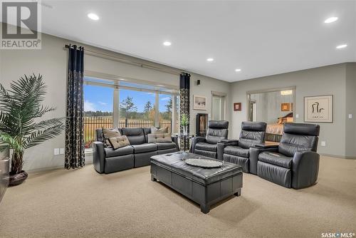 106 802 Heritage Crescent, Saskatoon, SK - Indoor Photo Showing Living Room