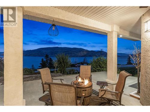 6122 Lipsett Avenue, Peachland, BC - Outdoor With Deck Patio Veranda