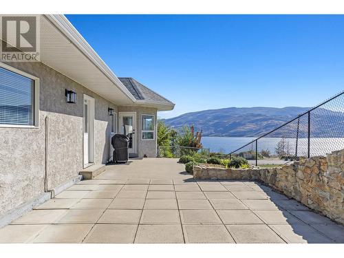 6122 Lipsett Avenue, Peachland, BC - Outdoor With Body Of Water With Exterior