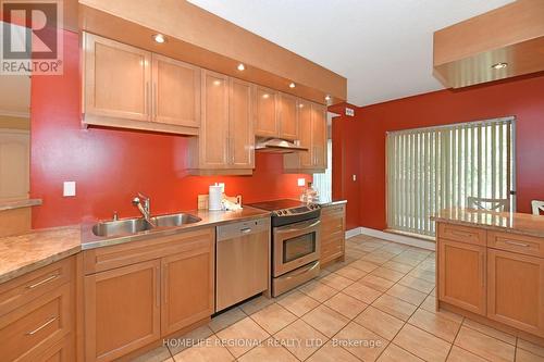 126 - 5418 Yonge Street, Toronto, ON - Indoor Photo Showing Kitchen With Double Sink