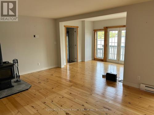 52 Tait Lane N, Bancroft, ON - Indoor Photo Showing Kitchen