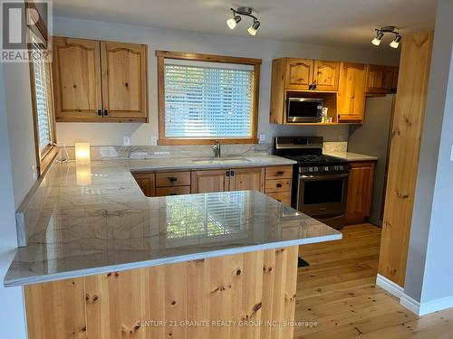 52 Tait Lane N, Bancroft, ON - Indoor Photo Showing Kitchen