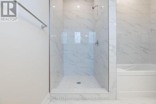 242 Leitch Street, Dutton/Dunwich (Dutton), ON - Indoor Photo Showing Bathroom