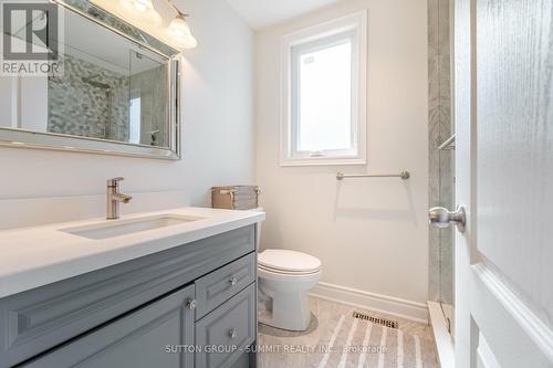 8282 Kipling Avenue, Vaughan, ON - Indoor Photo Showing Bathroom