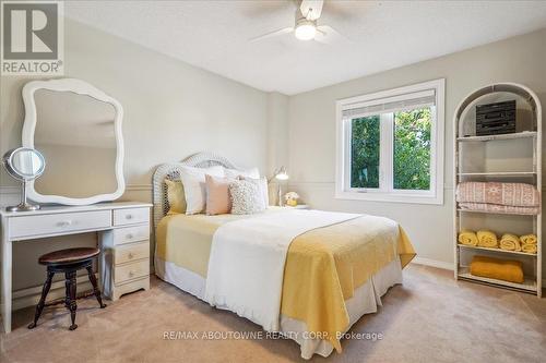 2326 Mowat Avenue, Oakville, ON - Indoor Photo Showing Bedroom