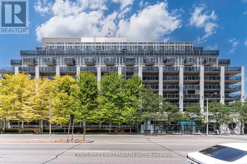 111 - 1040 The Queensway, Toronto (Islington-City Centre West), ON - Outdoor