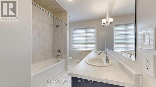 15 Settlers Field Road, Brampton, ON - Indoor Photo Showing Bathroom